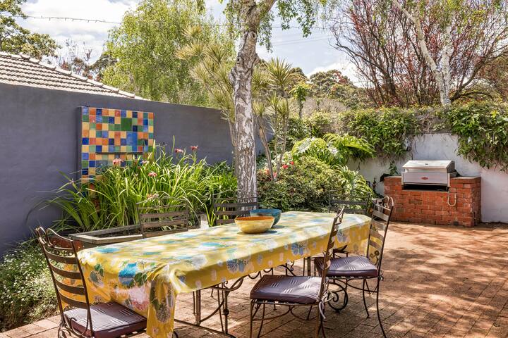 Le Souef Retreat – Authentically Margaret River gallery image 4