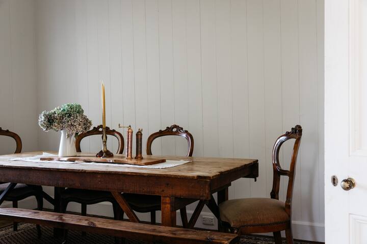 Ocean beach front, (Pillar) 3 Capes Cottage. gallery image 5