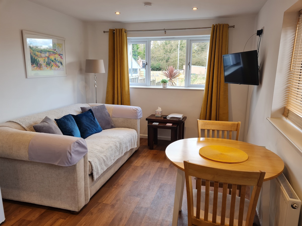 Top performing Airbnb: Annexe with short walk to Southwold & Beach in Suffolk