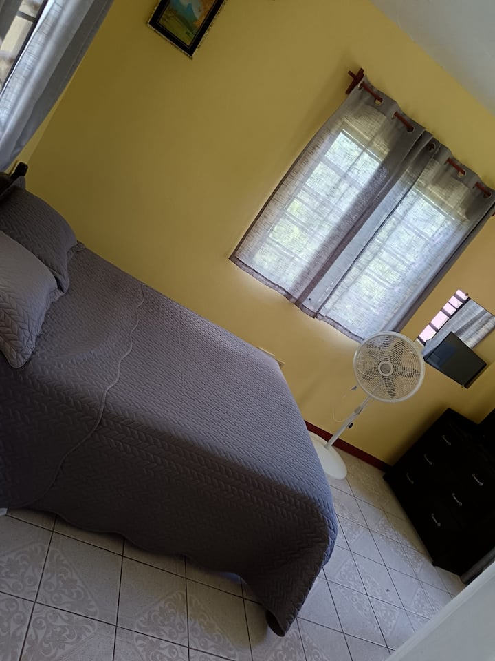 საძინებელი 4