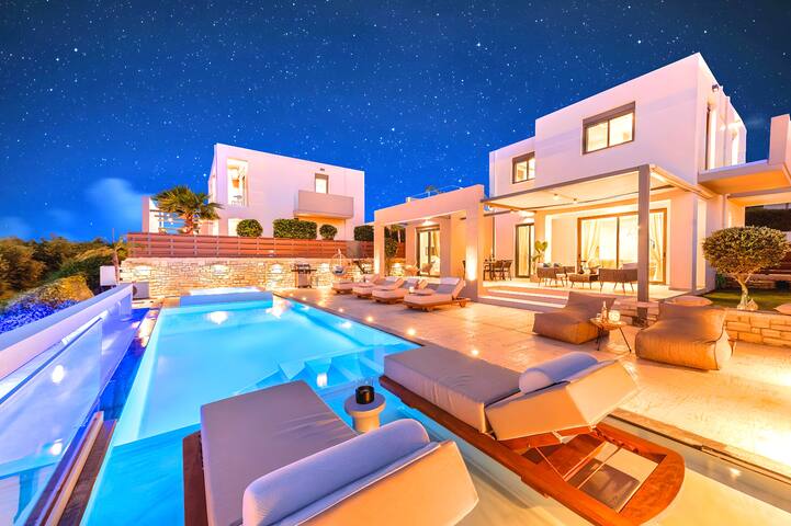 Lifestyle Lux Villa Heated Pool gallery image 3