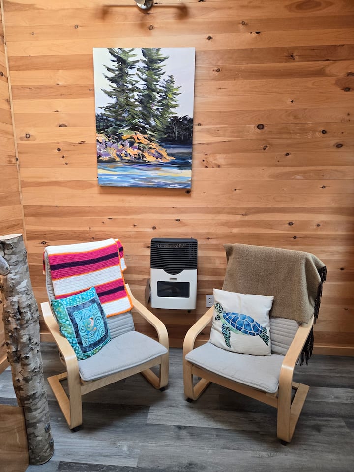 The Laughing Gull: Waterside Solar Cottage - Île de Cap Breton