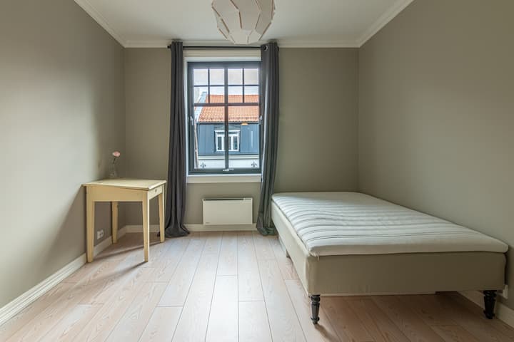 غرفة النوم 3. مفروشة بسرير بطابقين.