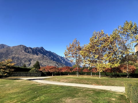 Relax in comfort surrounded by mountains and trees