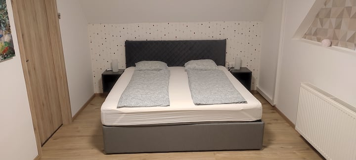 ขนาดเตียง: 180x200