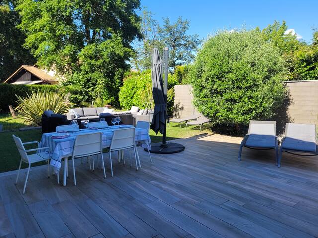 Belle villa avec piscine entre Bordeaux et océan gallery image 5