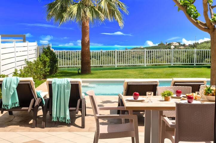 Sunlight Maxima Villa Heated Pools gallery image 5