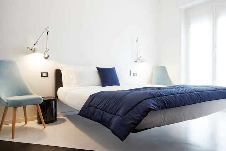 Lussuoso attico zona Duomo 3 suites e tre bagni