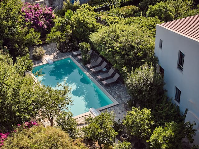 Muazzo Historic Residence, in the Village Core