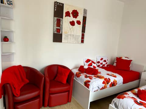 Popular Airbnb listing: The Poppies at Grand Place Arras in Arras
