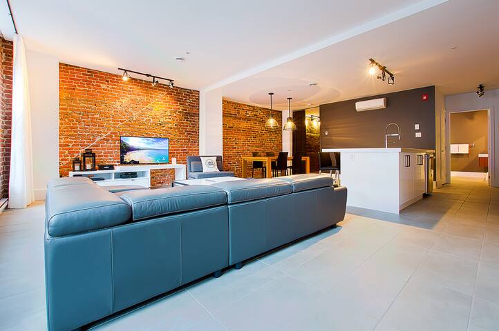 201 – Les Lofts St-Joseph – Par Les Lofts Vieux-QC gallery image 4