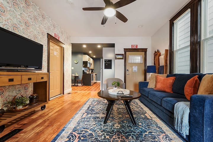 Cute Apt Minutes From Downtown And Stadiums! - 貝爾維尤