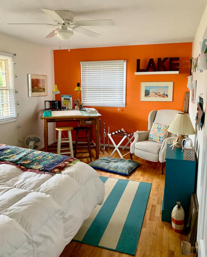 חדר שינה זוגי בקומה הראשית. 