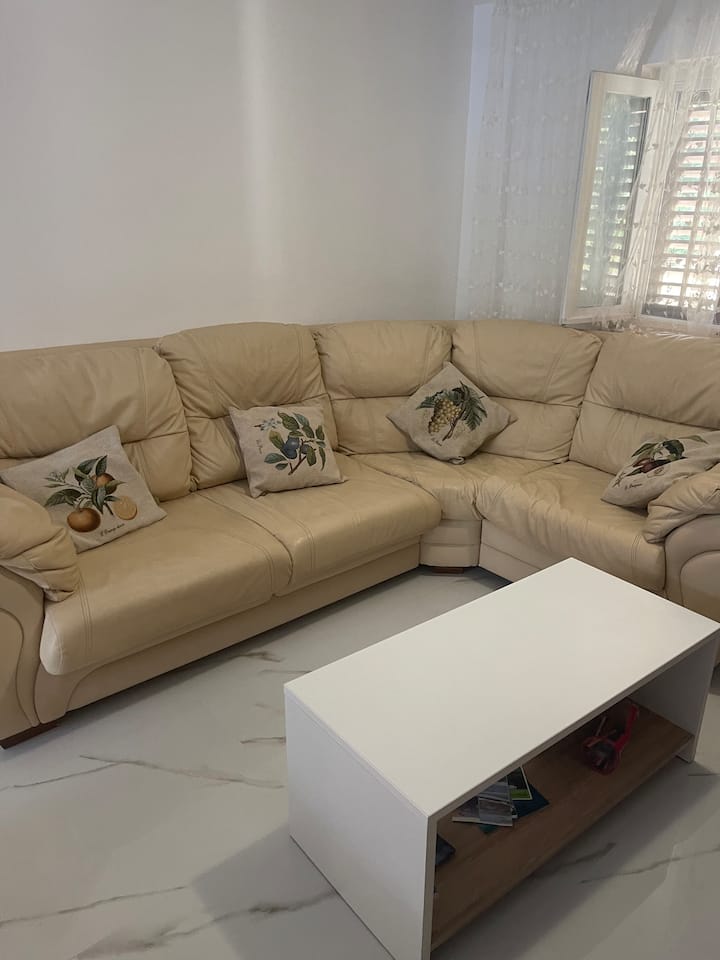 Holiday Home 1 / Apartment 8/ 1 этаж - Bibinje