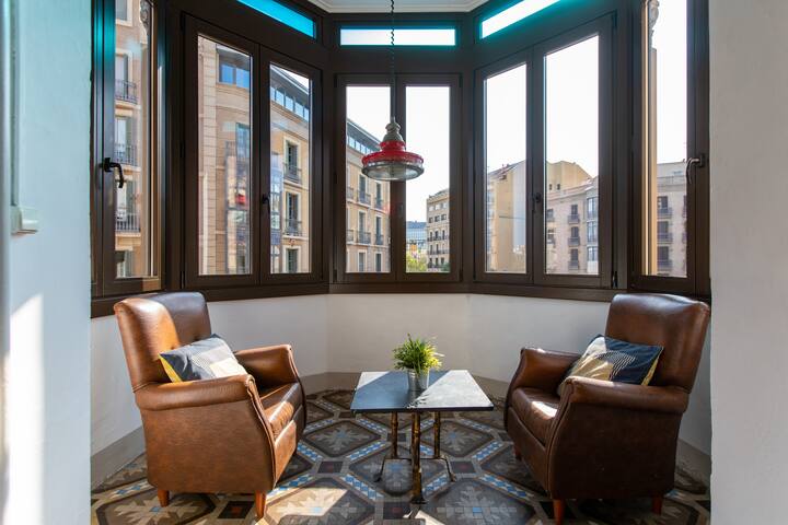 Apartment for large groups in BCN center gallery image 3