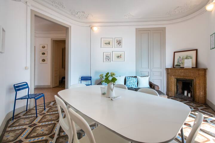 Apartment for large groups in BCN center gallery image 2