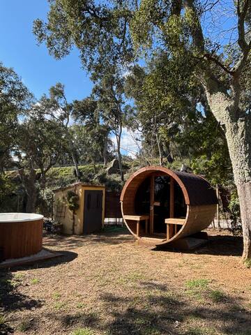 Beautiful house with piscina, spa and BBQ gallery image 2