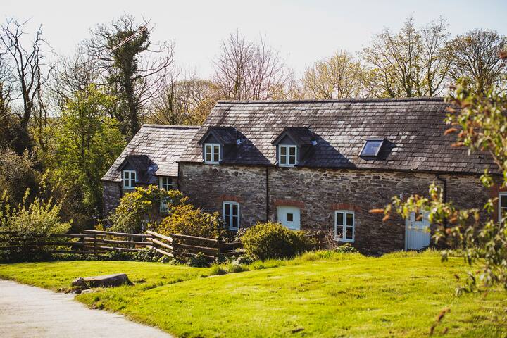 Mill Cottages, 3 Miles From Aberporth Beach - Pembrokeshire
