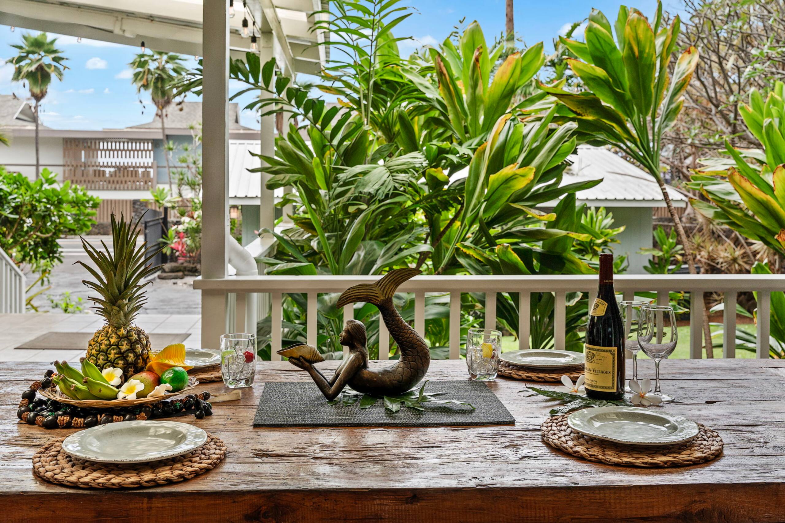 Home in Kailua-Kona · ★4.96 · 2 bedrooms · 2 beds · 2 baths - Image 12