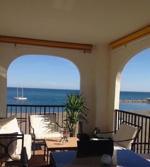 Unique beach apartment, high standard, sea view