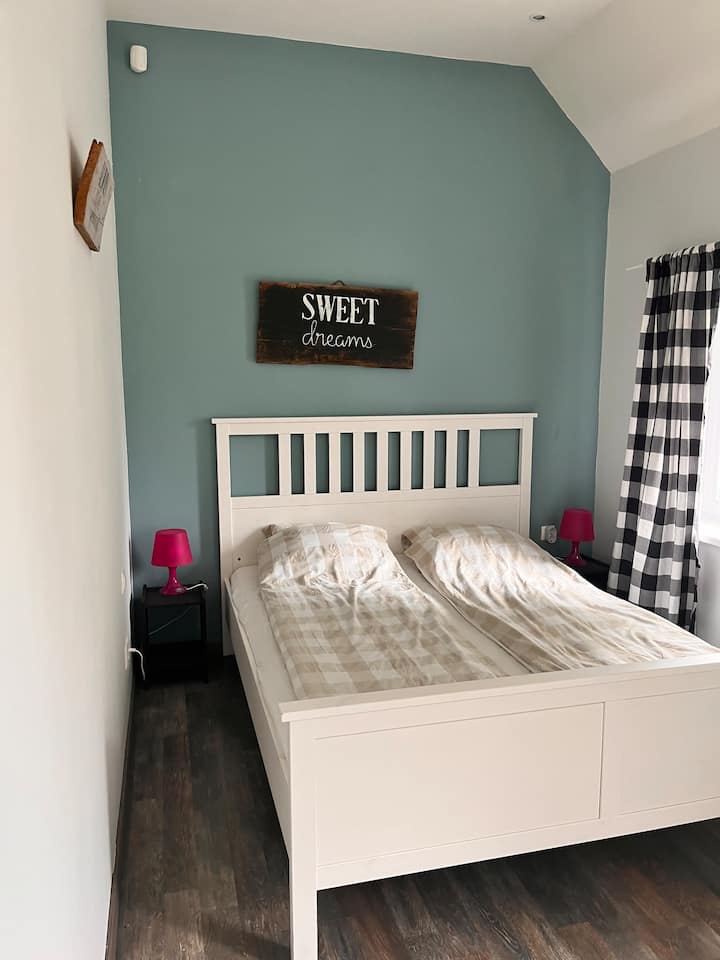 غرفة النوم 2