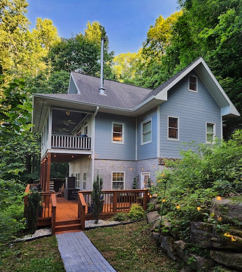 Fat Bear Falls: Peaceful Getaway with Fast Wifi
