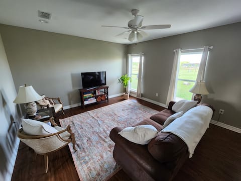 Top Airbnb: East Ponder Guesthouse in Denton