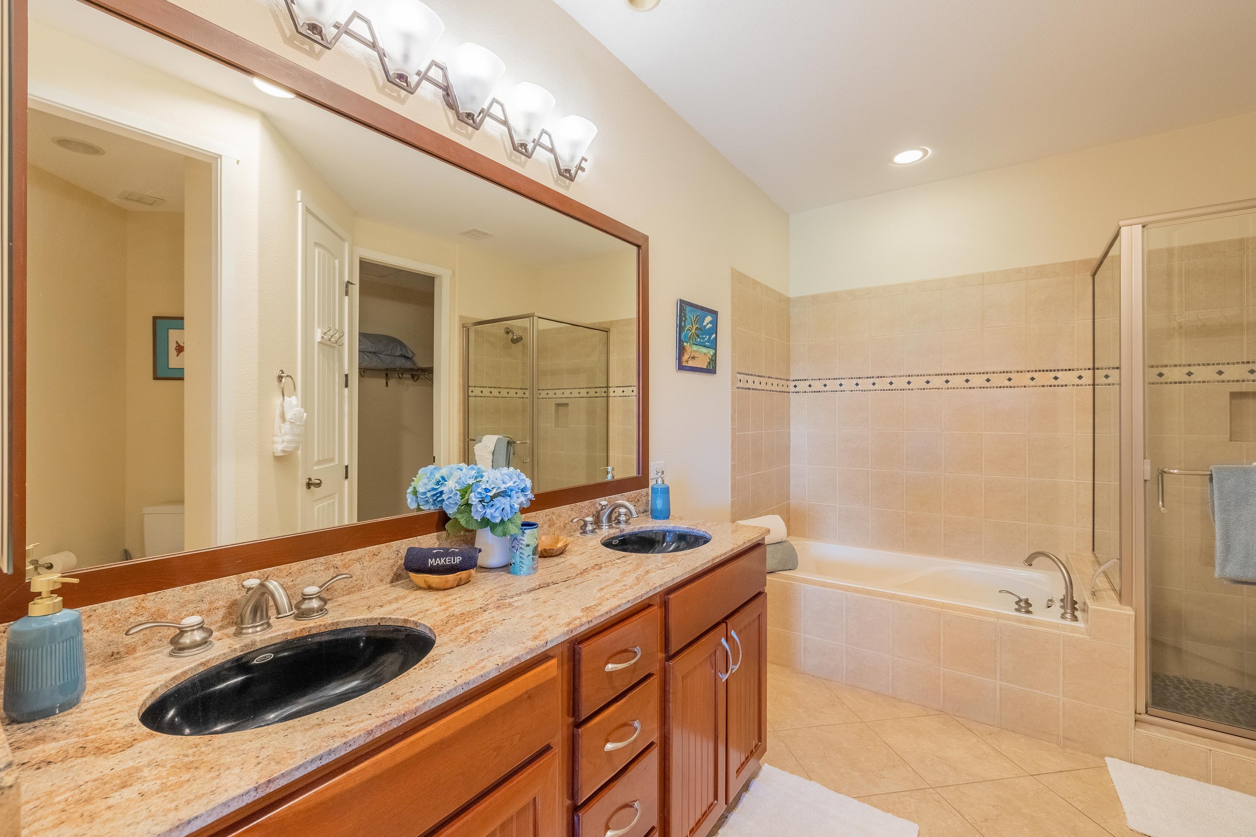 Condo in Waimea · ★4.94 · 3 bedrooms · 3 beds · 3 baths - Image 19