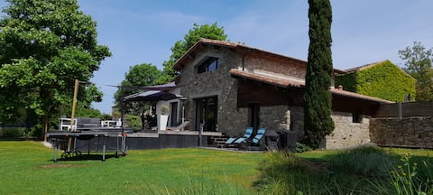 Quiet modern cottage