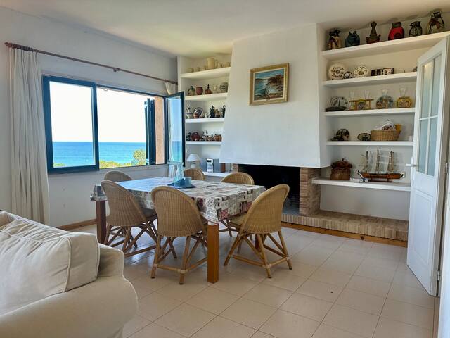 Sea view Villa with pool for 9 persons. gallery image 4