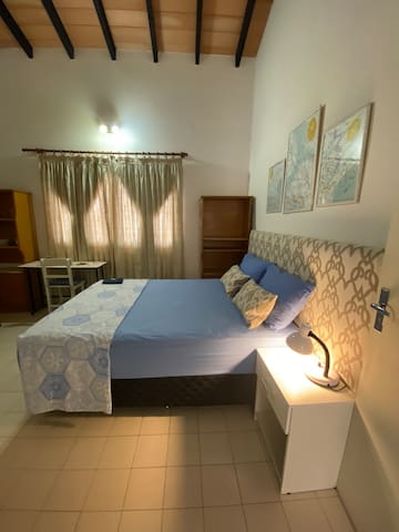 Private room with 1 bedrooms in Asuncion - Habitación, mono ambiente
  Bo. Sajonia /Centro