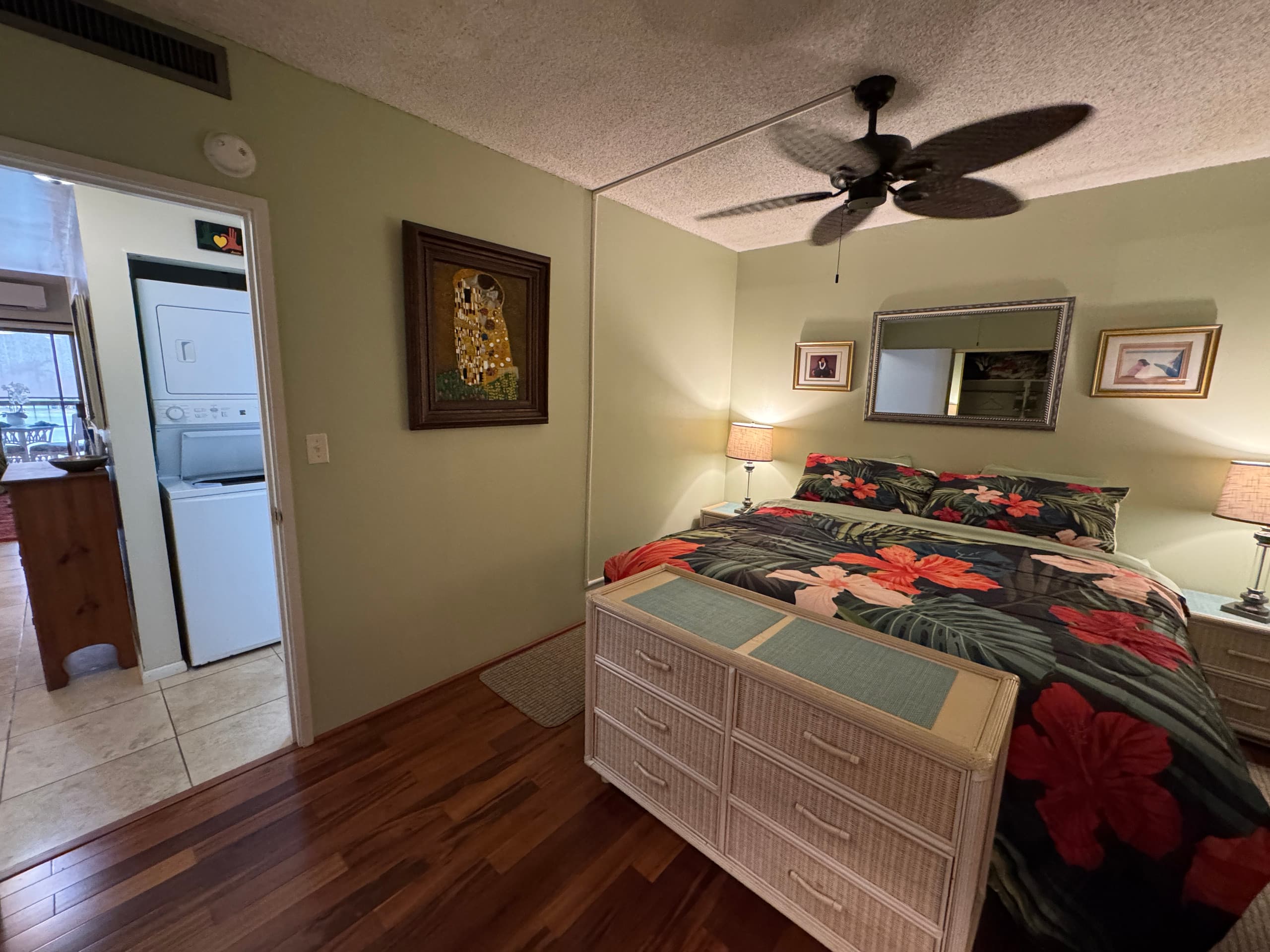 Condo in Kailua-Kona · ★4.77 · 1 bedroom · 2 beds · 1 bath - Image 11