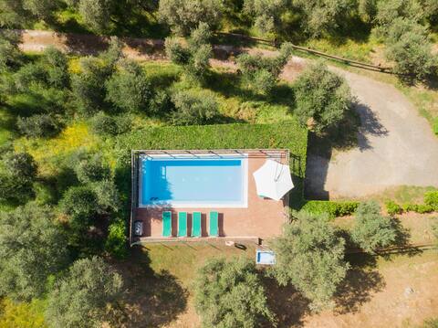 Villa Oleandro with a view and private pool