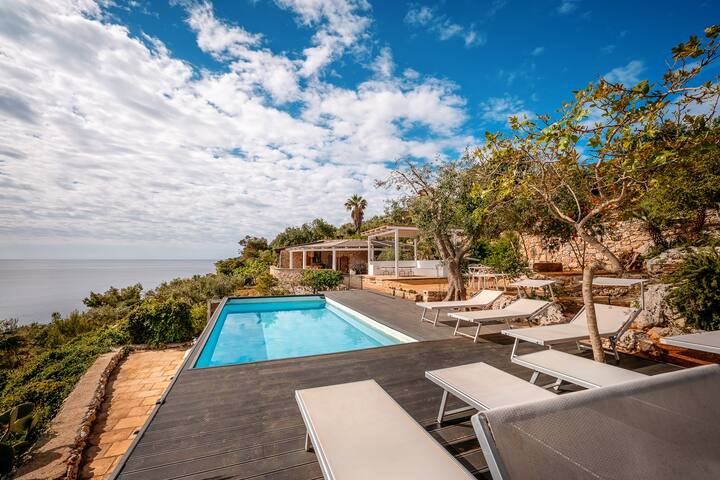 SalentoSeaLovers Dream Trulli Villa Sea View gallery image 3