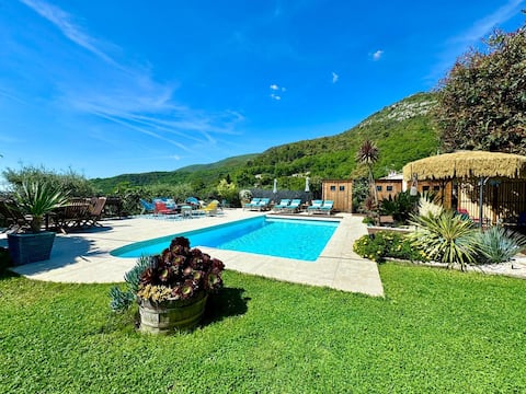 "La Bergerie du Vallon d'Or": 2 rooms overlooking the garden
