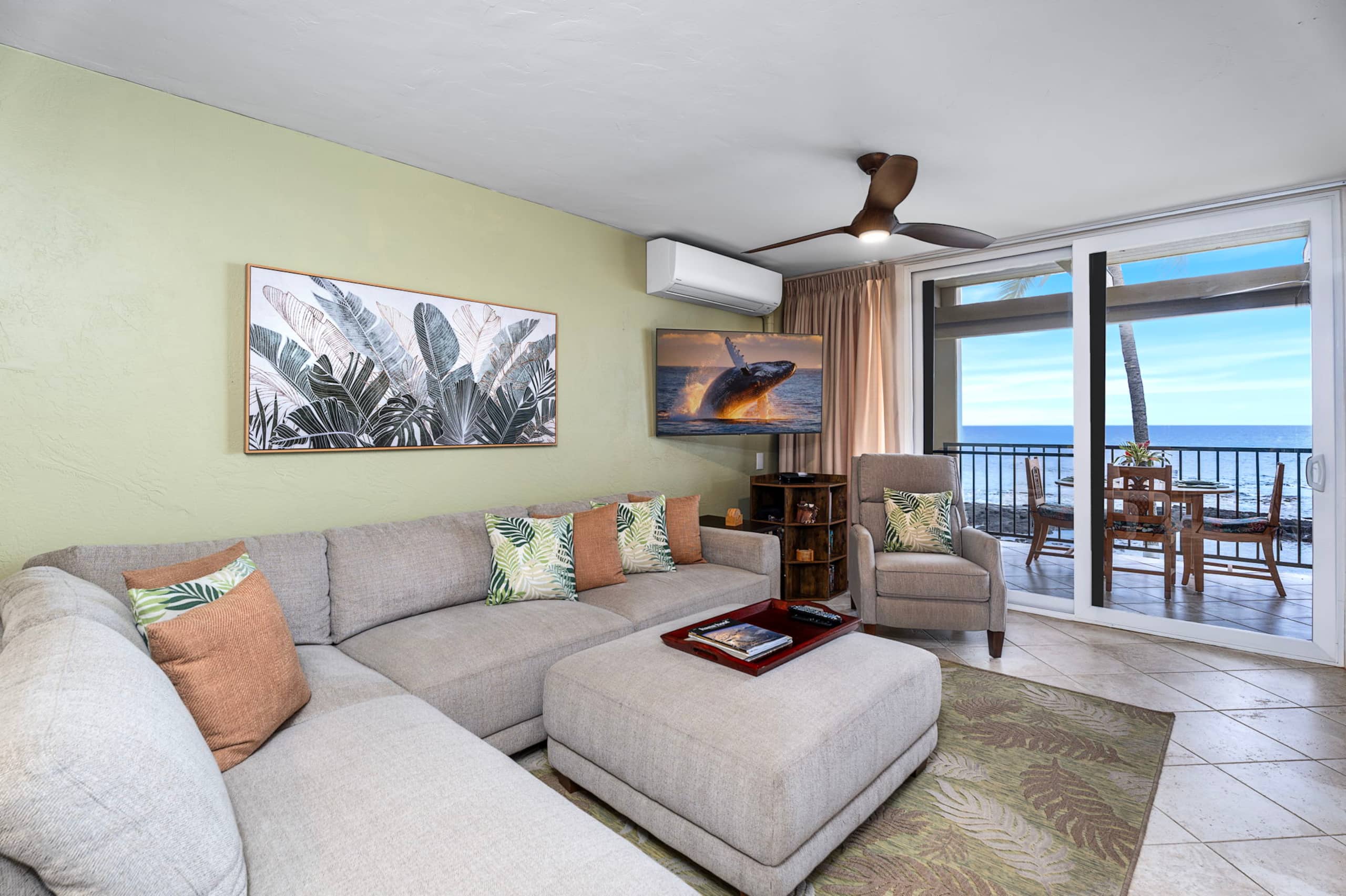 Condo in Kailua-Kona · ★4.93 · 2 bedrooms · 2 beds · 2 baths - Image 2