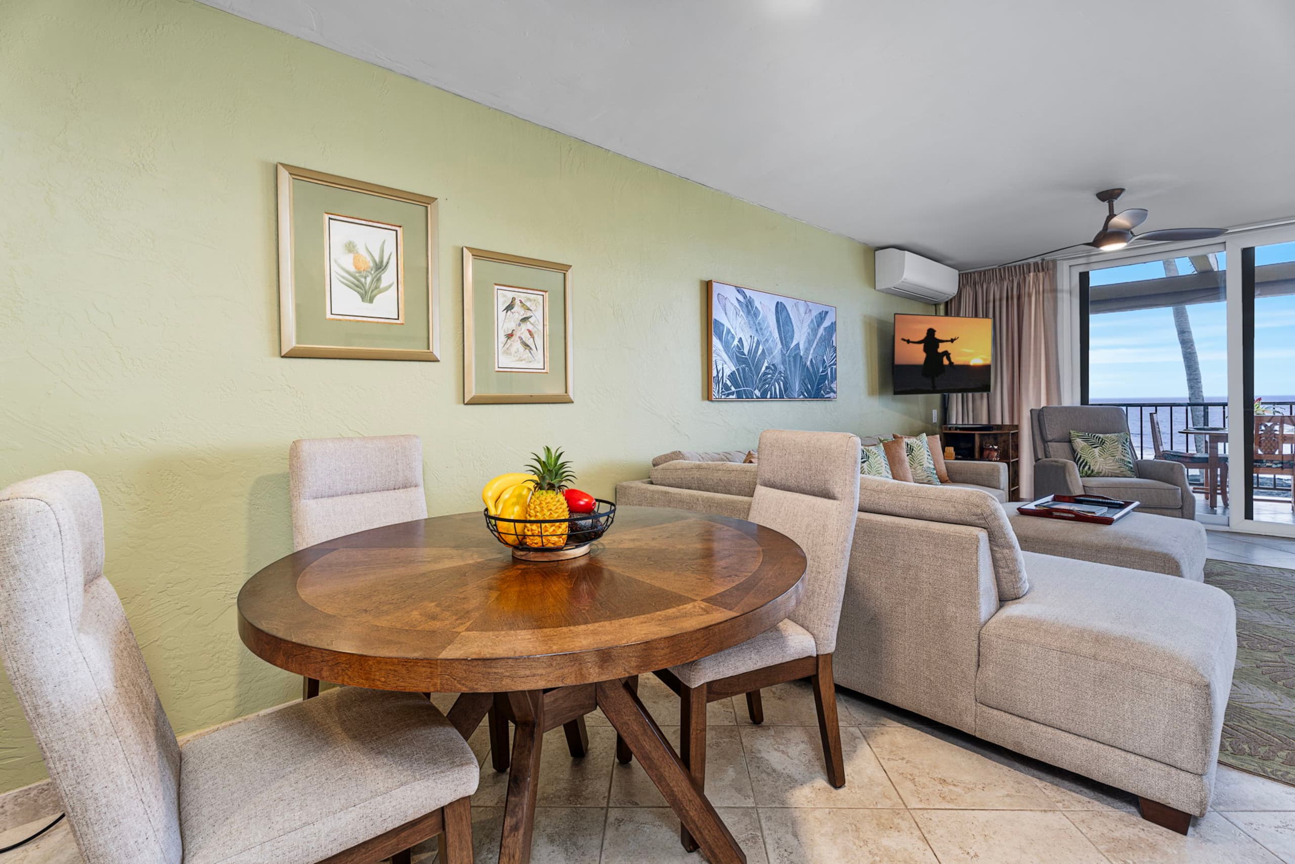 Condo in Kailua-Kona · ★4.93 · 2 bedrooms · 2 beds · 2 baths - Image 11
