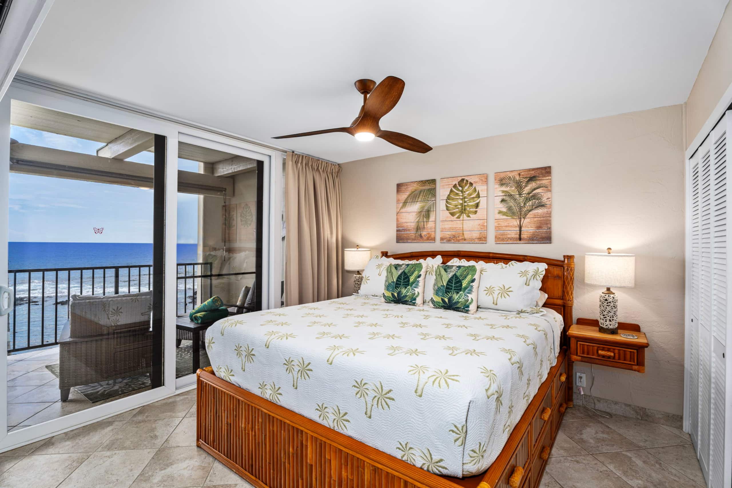Condo in Kailua-Kona · ★4.93 · 2 bedrooms · 2 beds · 2 baths - Image 15