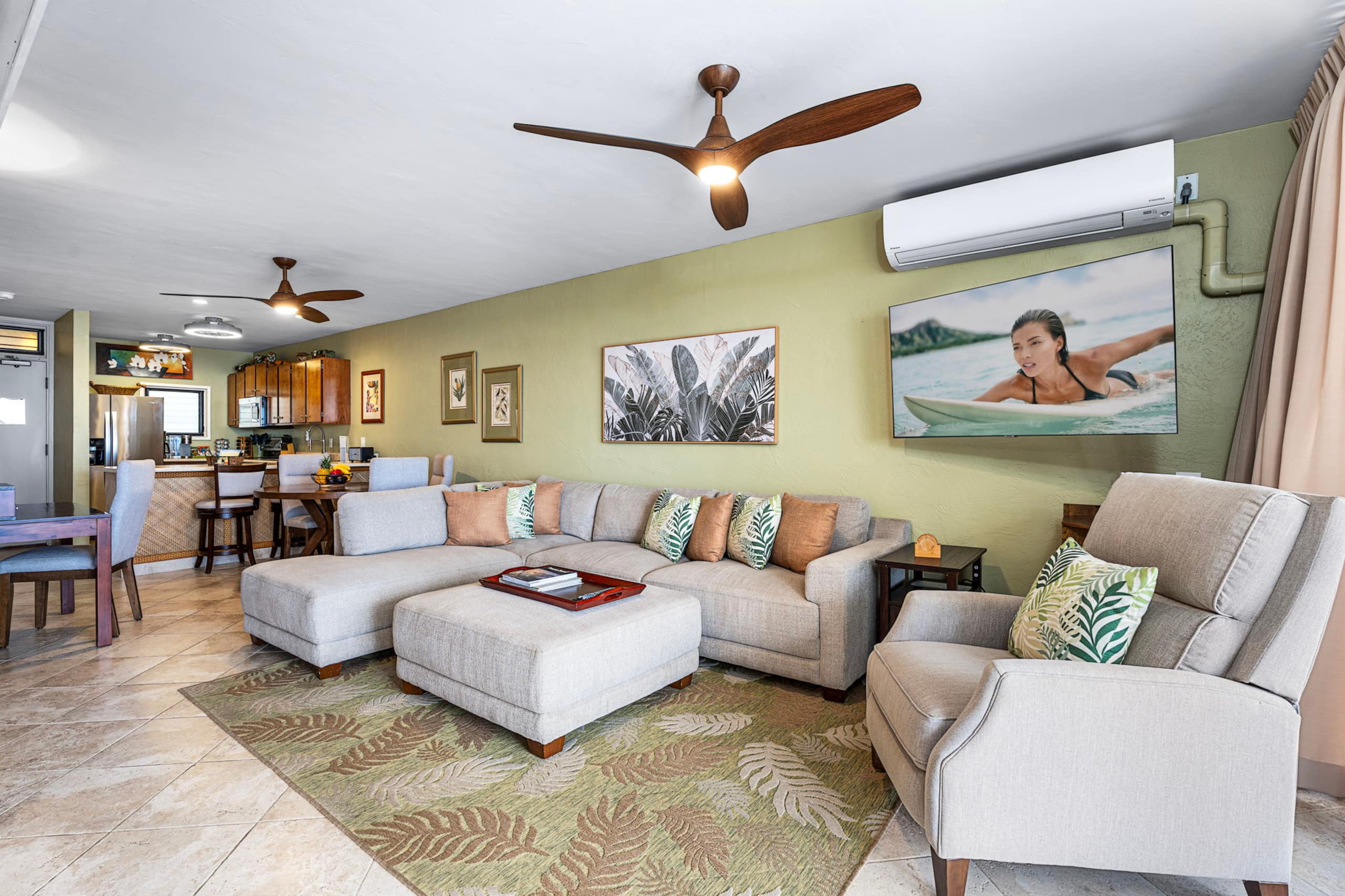 Condo in Kailua-Kona · ★4.93 · 2 bedrooms · 2 beds · 2 baths - Image 3