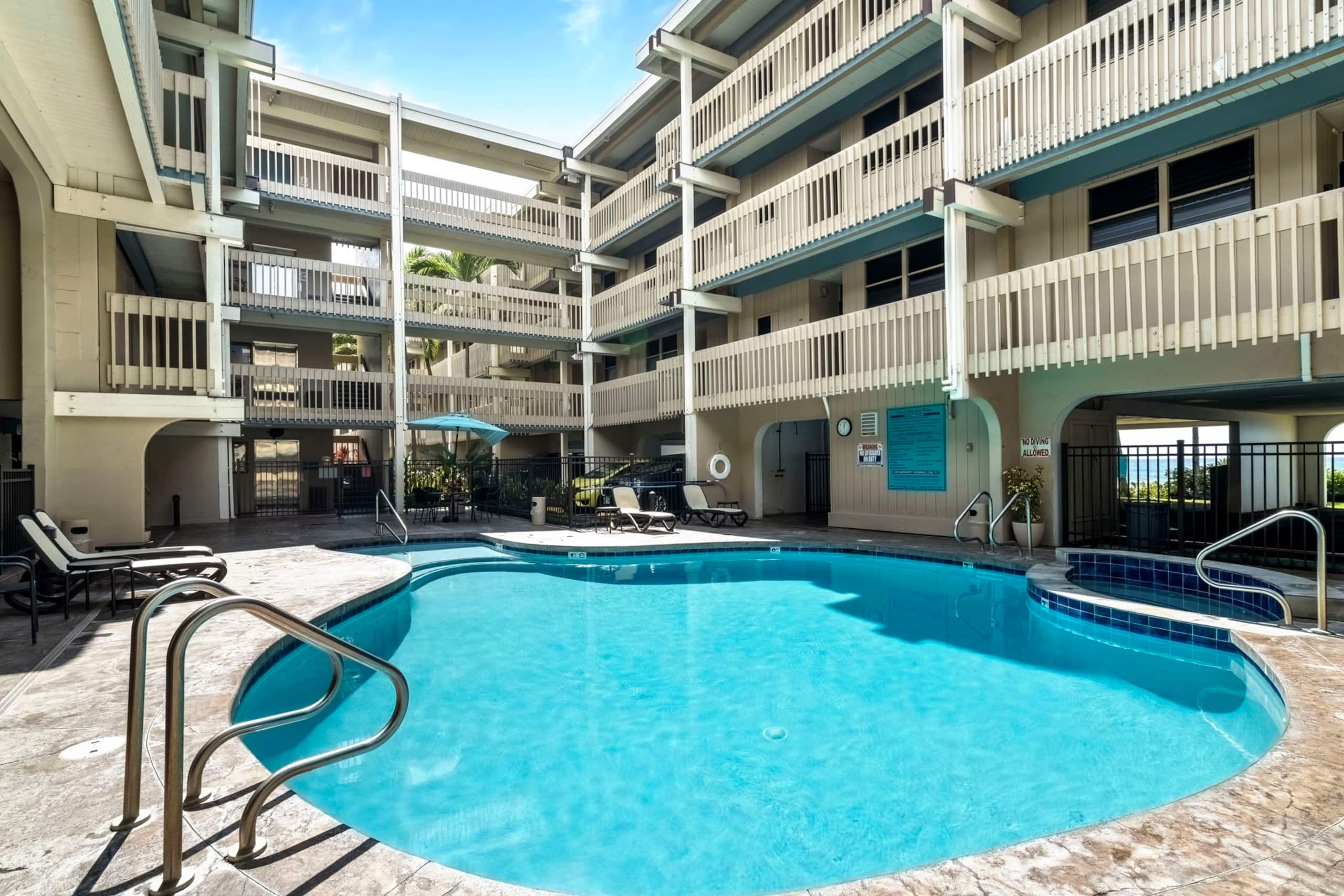Condo in Kailua-Kona · ★4.93 · 2 bedrooms · 2 beds · 2 baths - Image 31