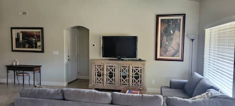 Top Airbnb: Stargazing - 3 bedroom house near Zion Nat'l Park in La Verkin