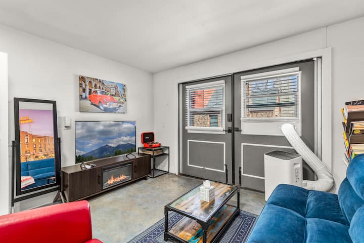 Beaver Street Carriage House W/ac, Smarttvs, W/d - Flagstaff, AZ