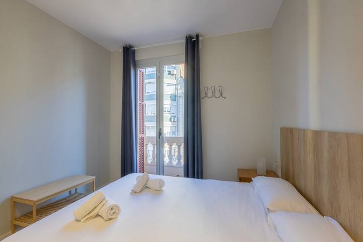 Apartment few meters from Sagrada Familia temple gallery image 3