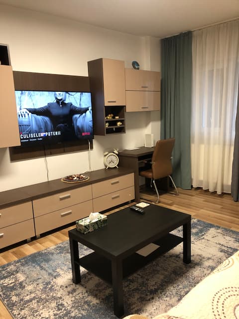Adrian Home Mega