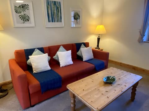 Successful Airbnb property: Drumbank Cottage* - Sleeps 4 in Liberton & Gilmerton