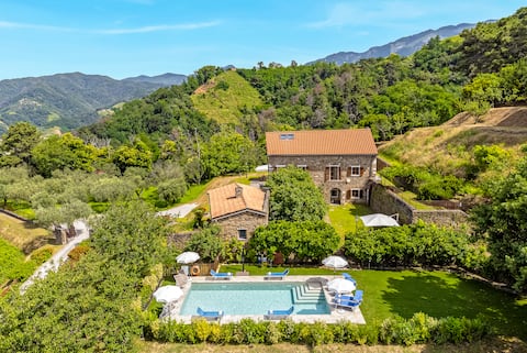 Convento La Perla in Carrara, nature and sea view
