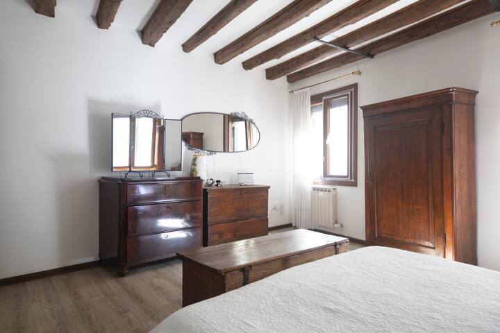 San Luca 1836 gallery image 4