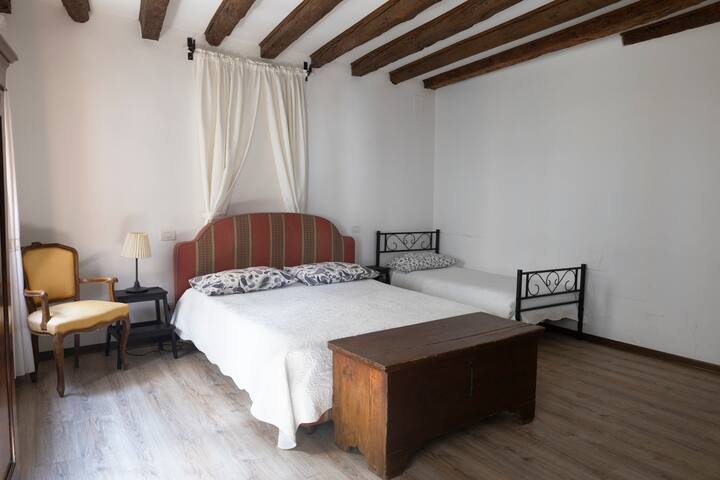 San Luca 1836 gallery image 3