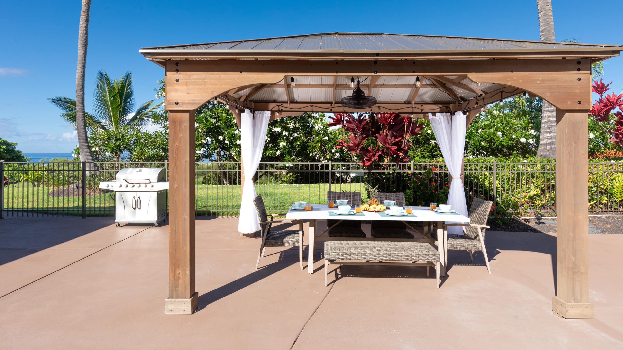 Home in Kailua-Kona · ★4.99 · 3 bedrooms · 4 beds · 2 baths - Image 19