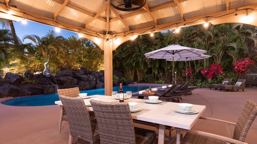 Tropical villa: Heated pool, hot tub & ocean views gallery image 5
